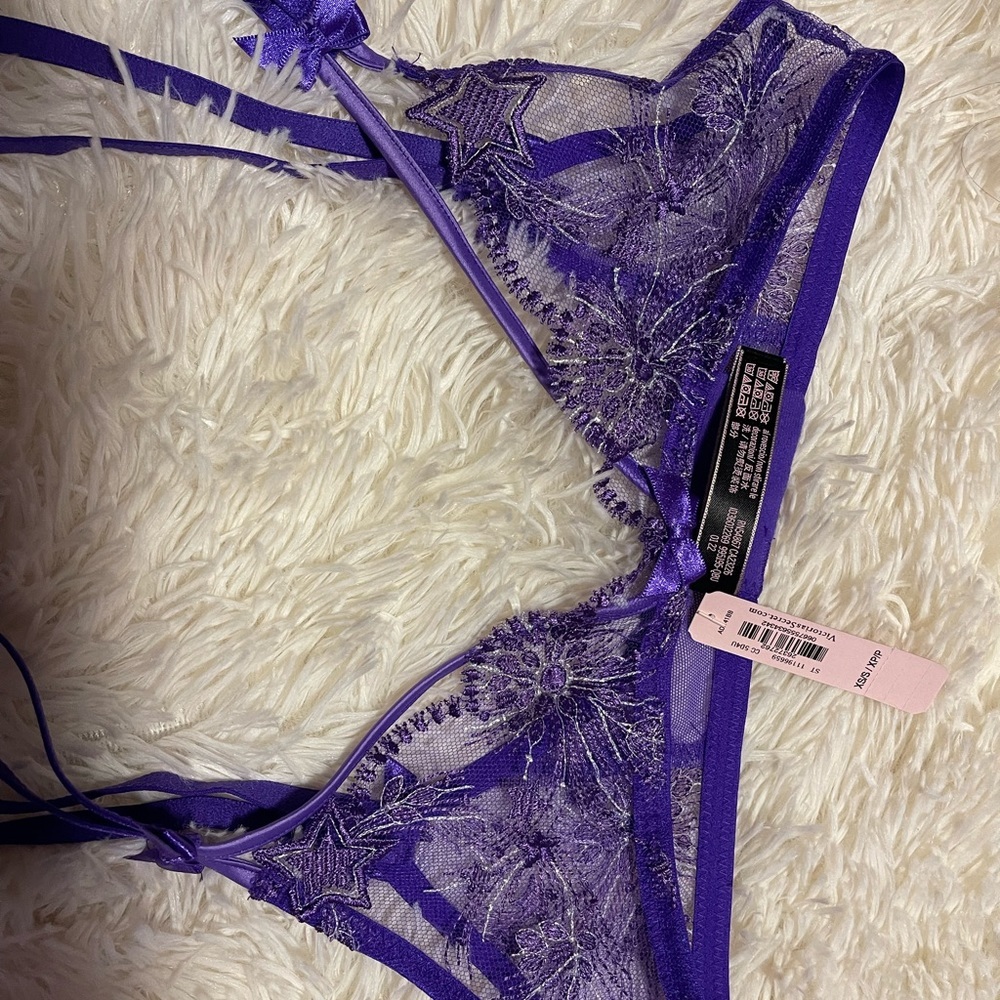 Victoria’s Secret - Picture 2 of 7